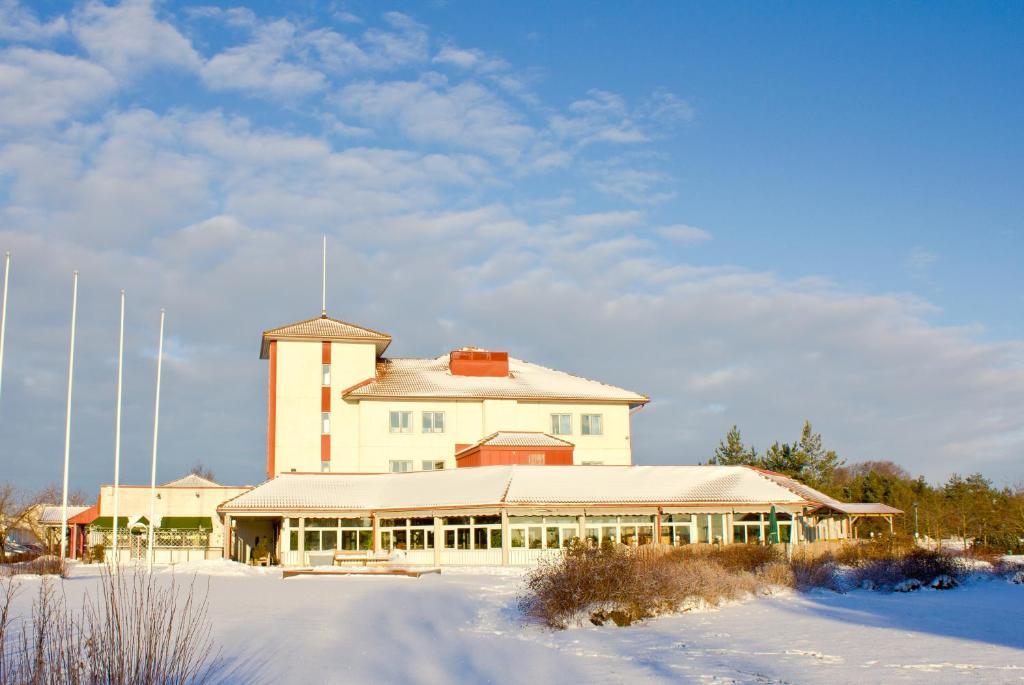 Hotel Kalkstrand بارجاس المظهر الخارجي الصورة
